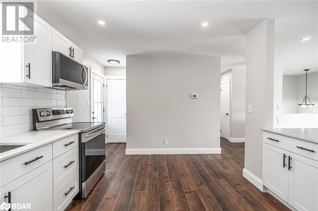 24 Shannon Street, Orillia, Ontario  L3V 7K4 - Photo 6 - 40710064