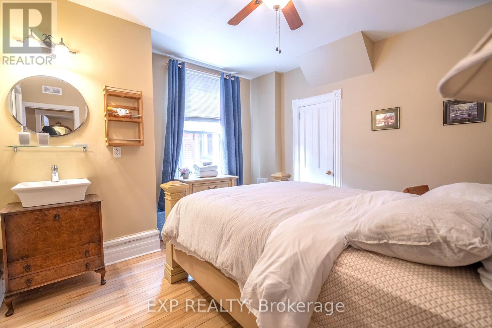 431 Gilmour Street, Ottawa, Ontario  K2P 0R5 - Photo 24 - X12040401