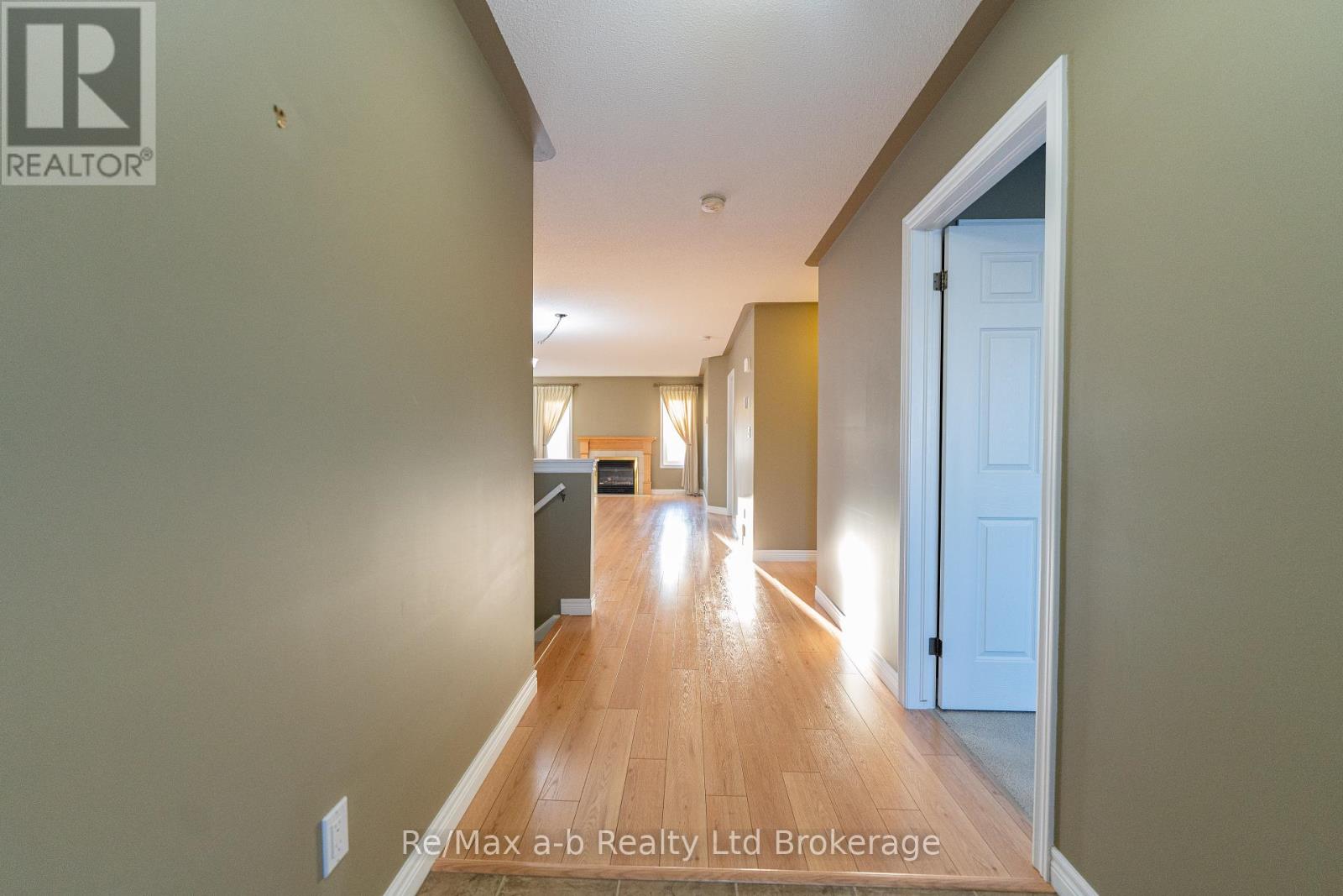 Property at 135 WESTON DRIVE image 4