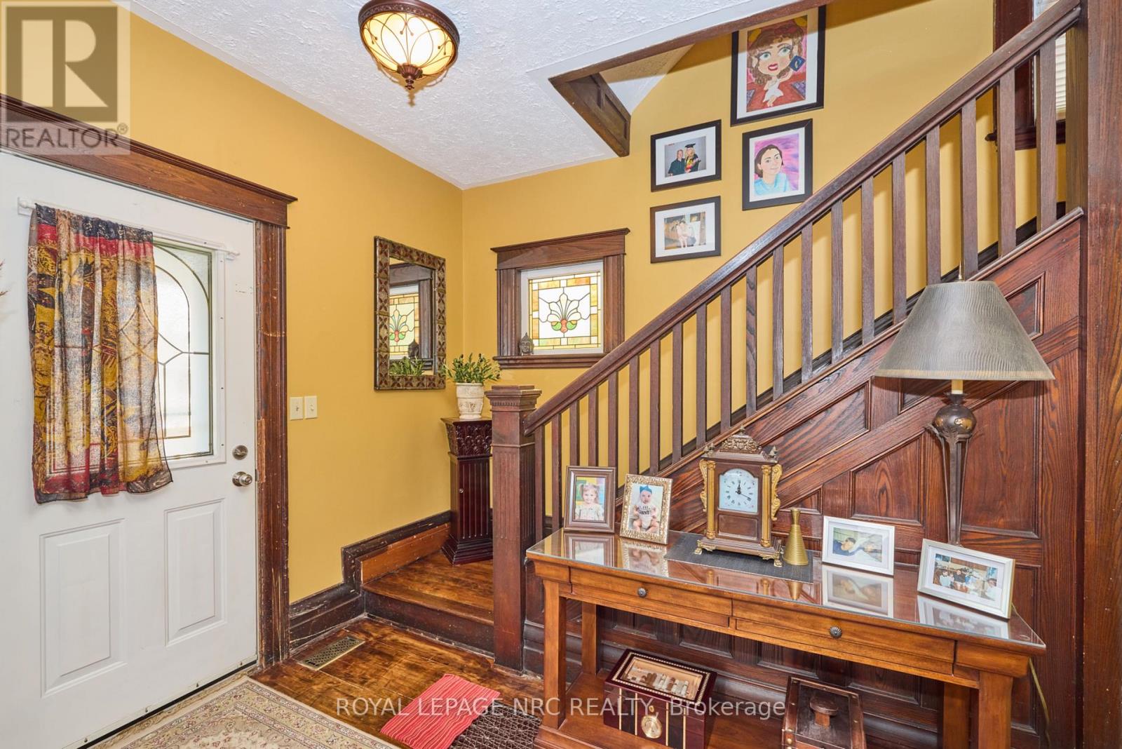 160 Burgar Street, Welland, Ontario  L3B 2S8 - Photo 8 - X12040438