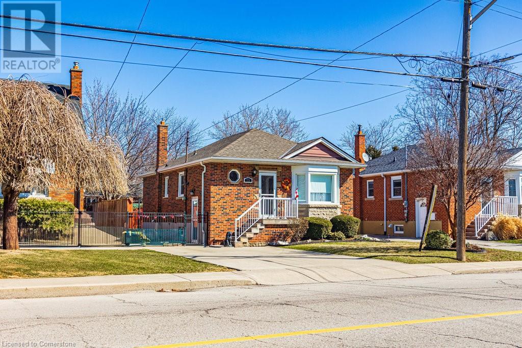 Property at 773 QUEENSDALE Avenue image 2