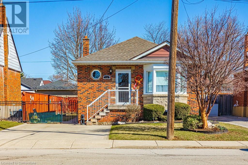Property at 773 QUEENSDALE Avenue image 3