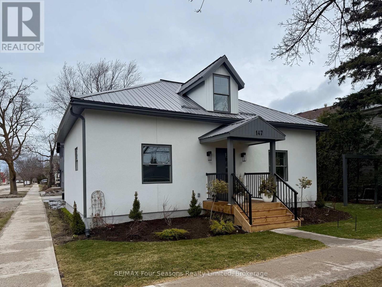 147 SECOND STREET, Collingwood, Ontario