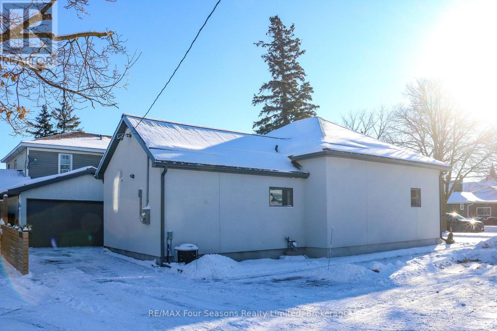147 Second Street, Collingwood, Ontario  L9Y 1E7 - Photo 33 - S12040354