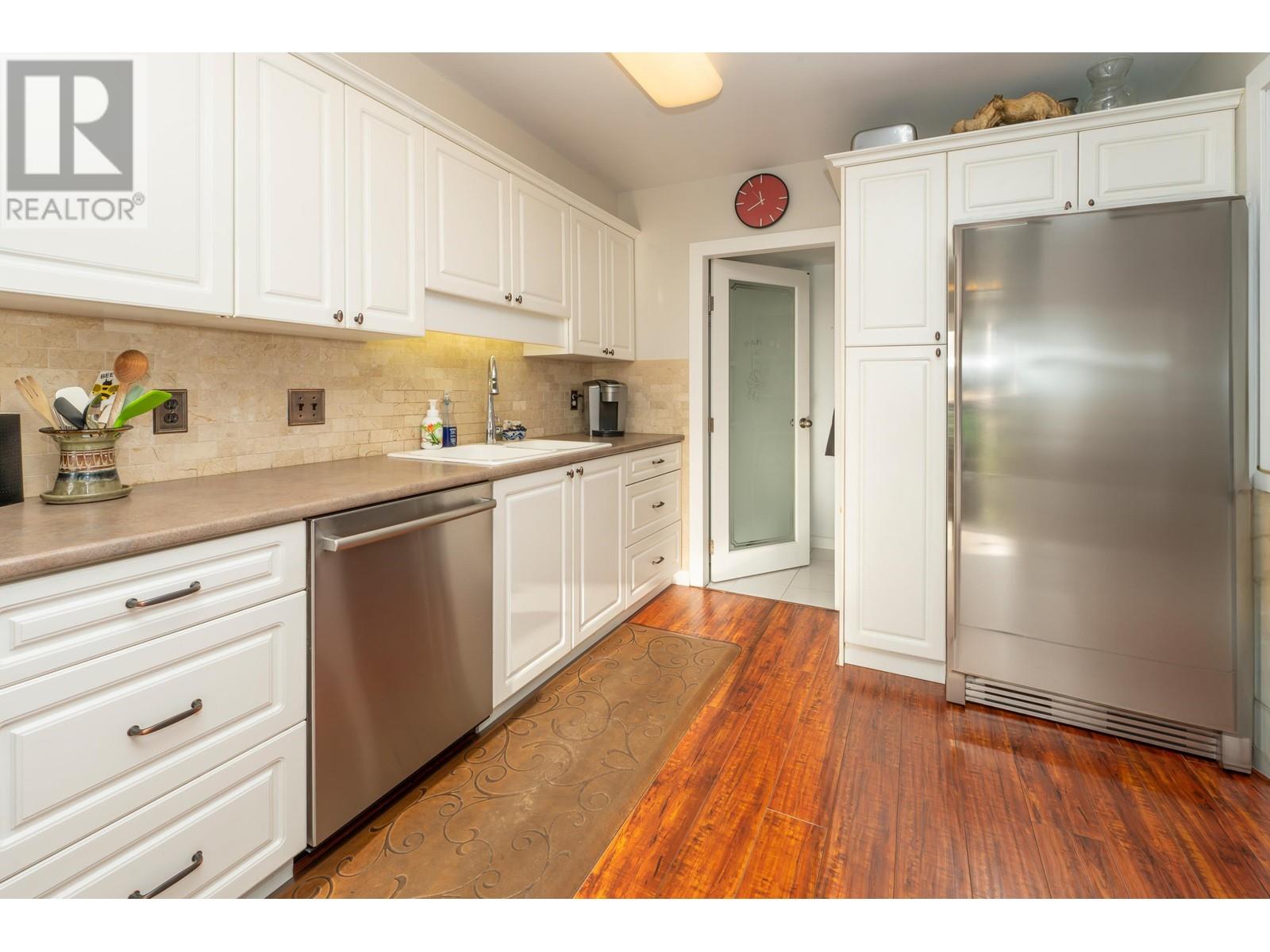 1901 551 Austin Avenue, Coquitlam, British Columbia  V3K 6R7 - Photo 12 - R2949879