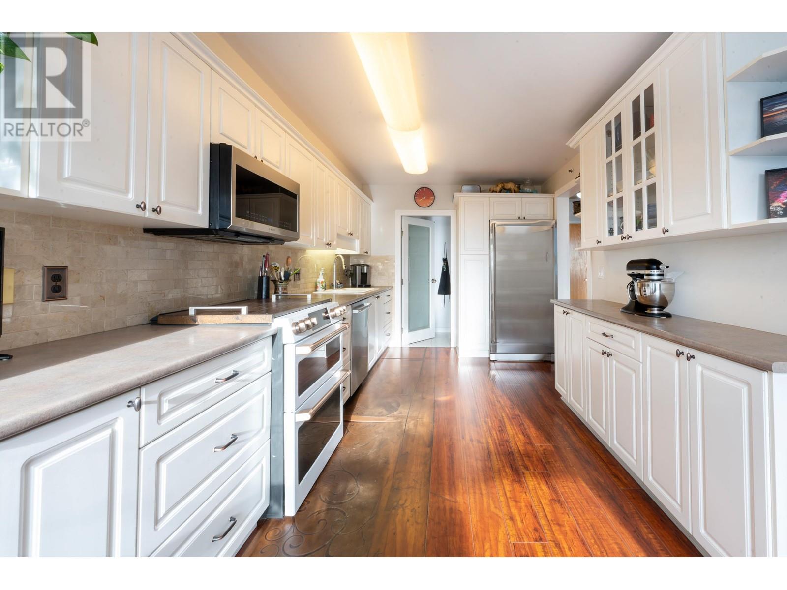 1901 551 Austin Avenue, Coquitlam, British Columbia  V3K 6R7 - Photo 13 - R2949879