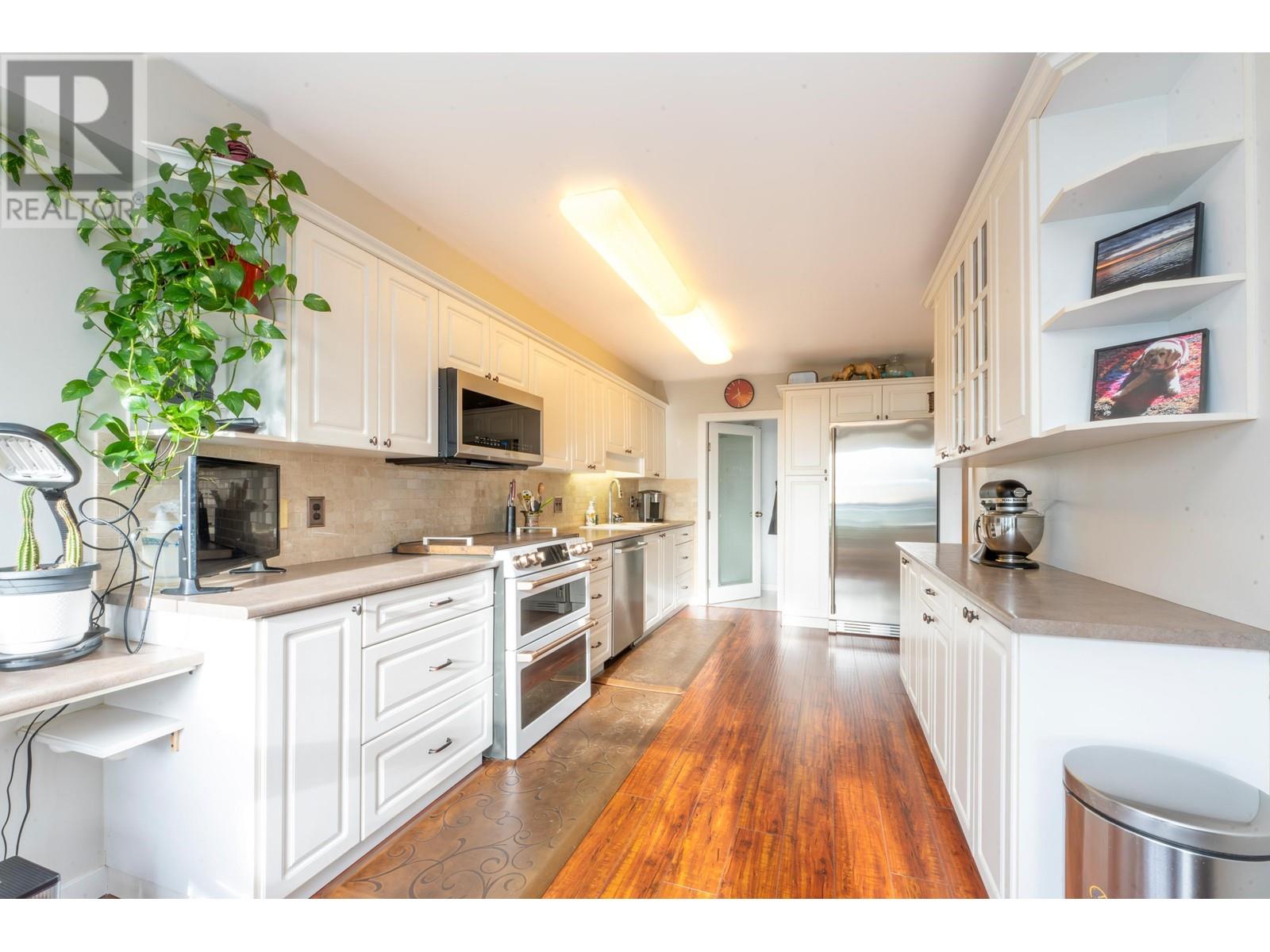 1901 551 Austin Avenue, Coquitlam, British Columbia  V3K 6R7 - Photo 11 - R2949879