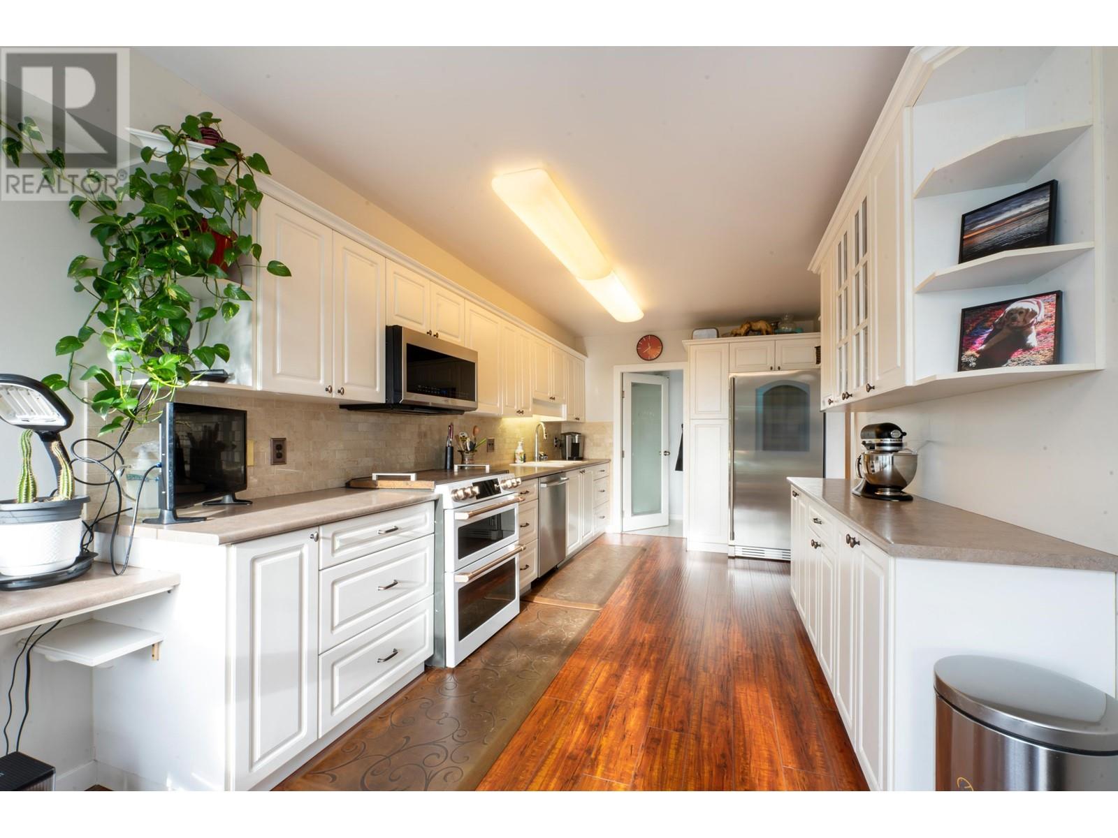 1901 551 Austin Avenue, Coquitlam, British Columbia  V3K 6R7 - Photo 15 - R2949879