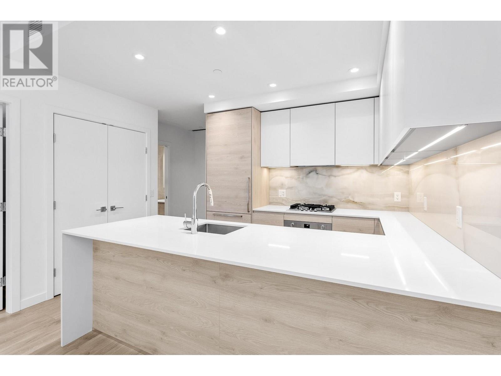 2805 680 Quayside Drive, New Westminster, British Columbia  V3M 0P2 - Photo 7 - R2967696