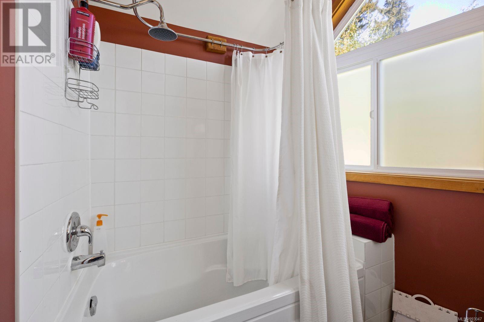 11464 Youbou Rd, Youbou, British Columbia  V0R 3E1 - Photo 26 - 993047