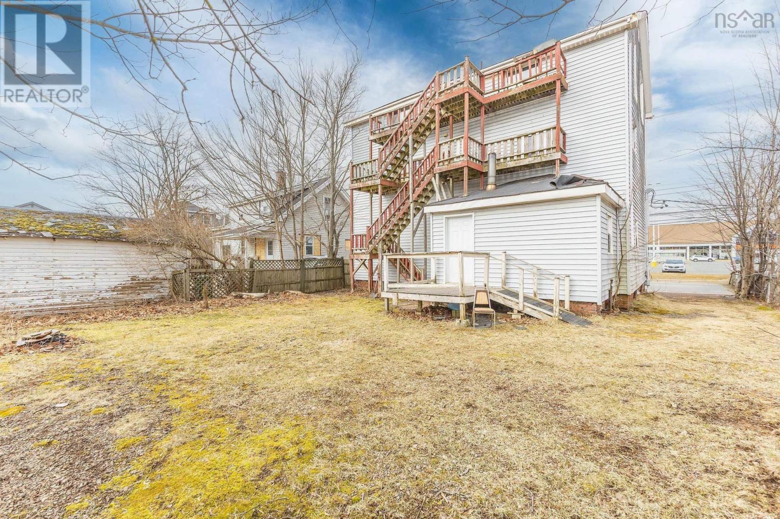 39 Elm Street, Truro, Nova Scotia  B2N 3H5 - Photo 5 - 202501778