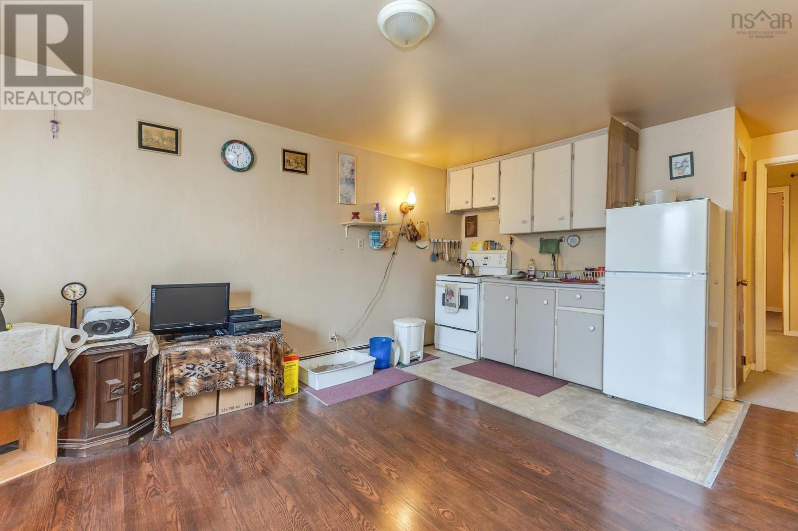 39 Elm Street, Truro, Nova Scotia  B2N 3H5 - Photo 6 - 202501778