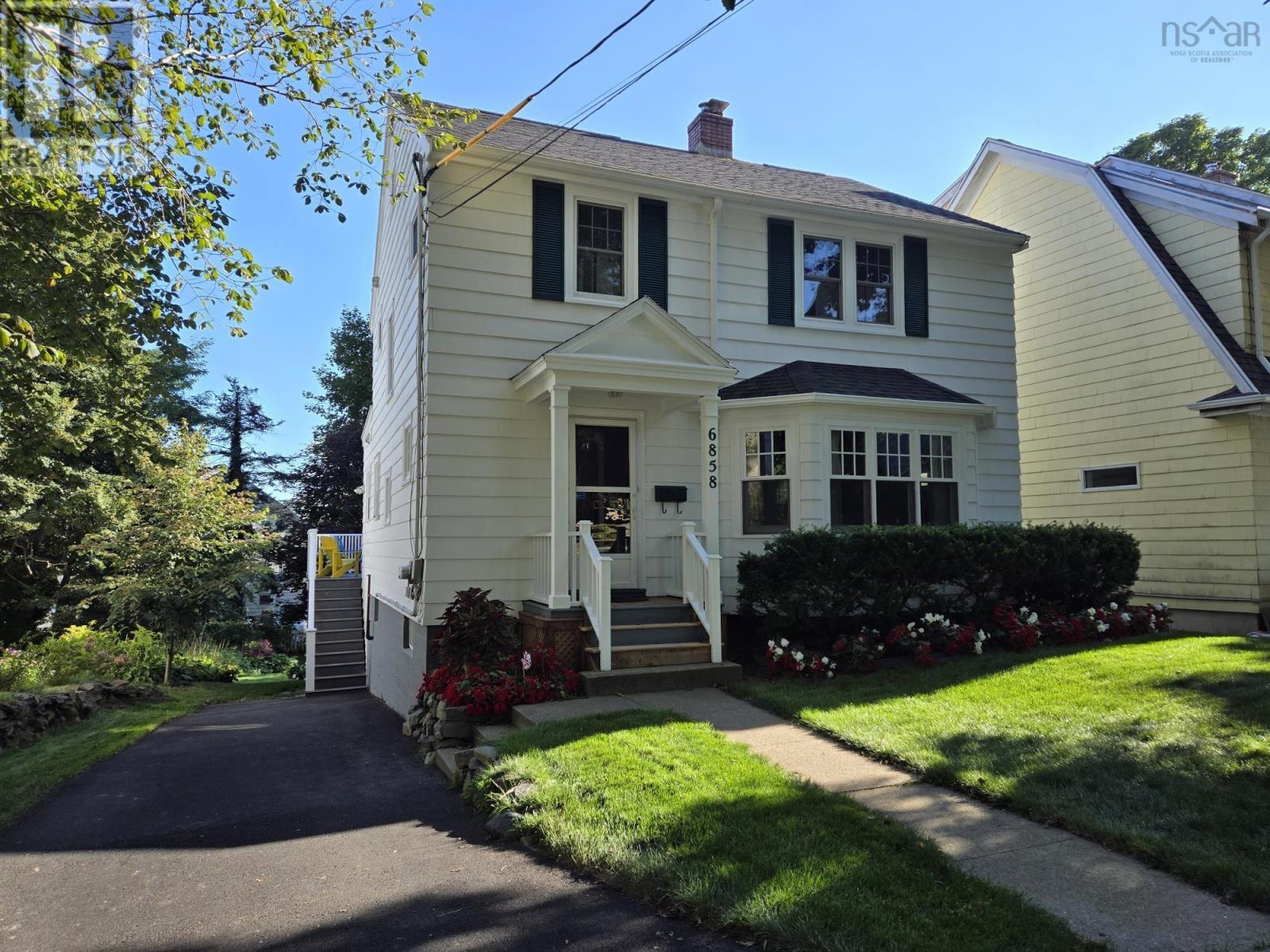 6858 Churchill Drive, Halifax, Nova Scotia  B3L 1E7 - Photo 1 - 202505762