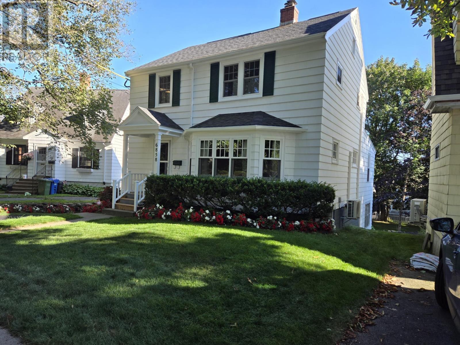 6858 Churchill Drive, Halifax, Nova Scotia  B3L 1E7 - Photo 3 - 202505762