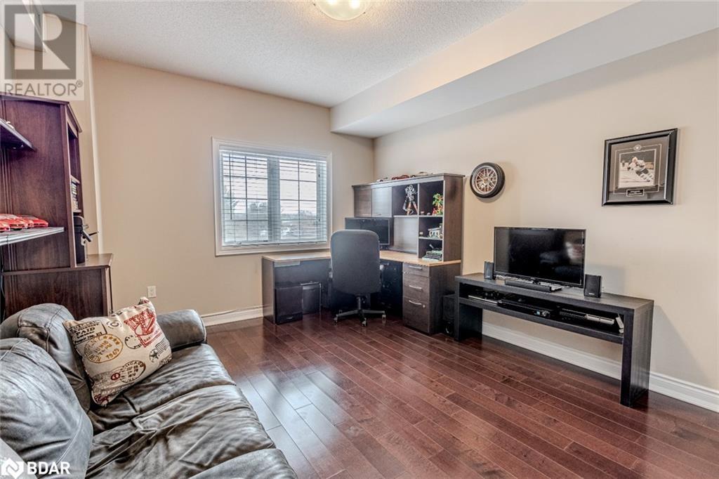 43 Ferndale Drive S Unit# 305, Barrie, Ontario  L4N 5W6 - Photo 7 - 40708960