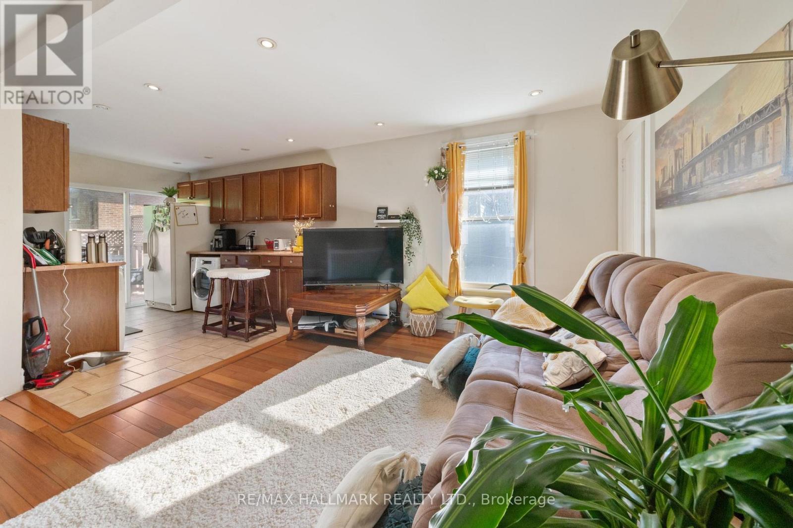 Property at 25 NORWOOD TERRACE image 5