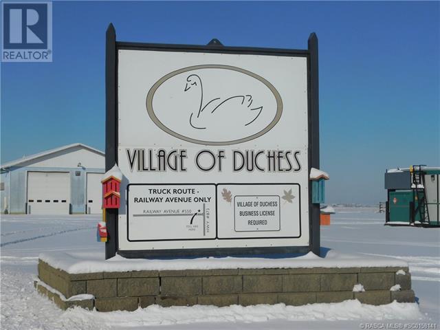 400 Howe Avenue E, Duchess, Alberta  T0J 0Z0 - Photo 2 - SC0158141