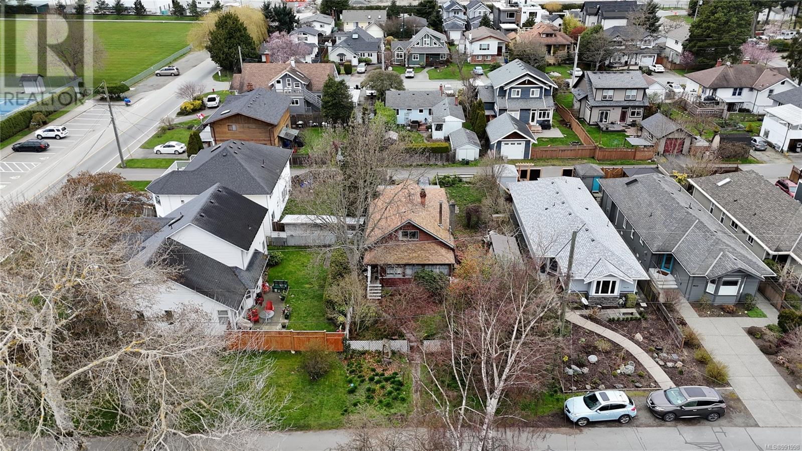 Property at 9616 Sixth St image 5