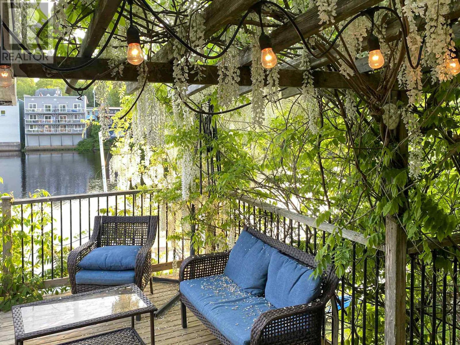 553 Lahave Street, Bridgewater, Nova Scotia  B4V 2V1 - Photo 11 - 202500865