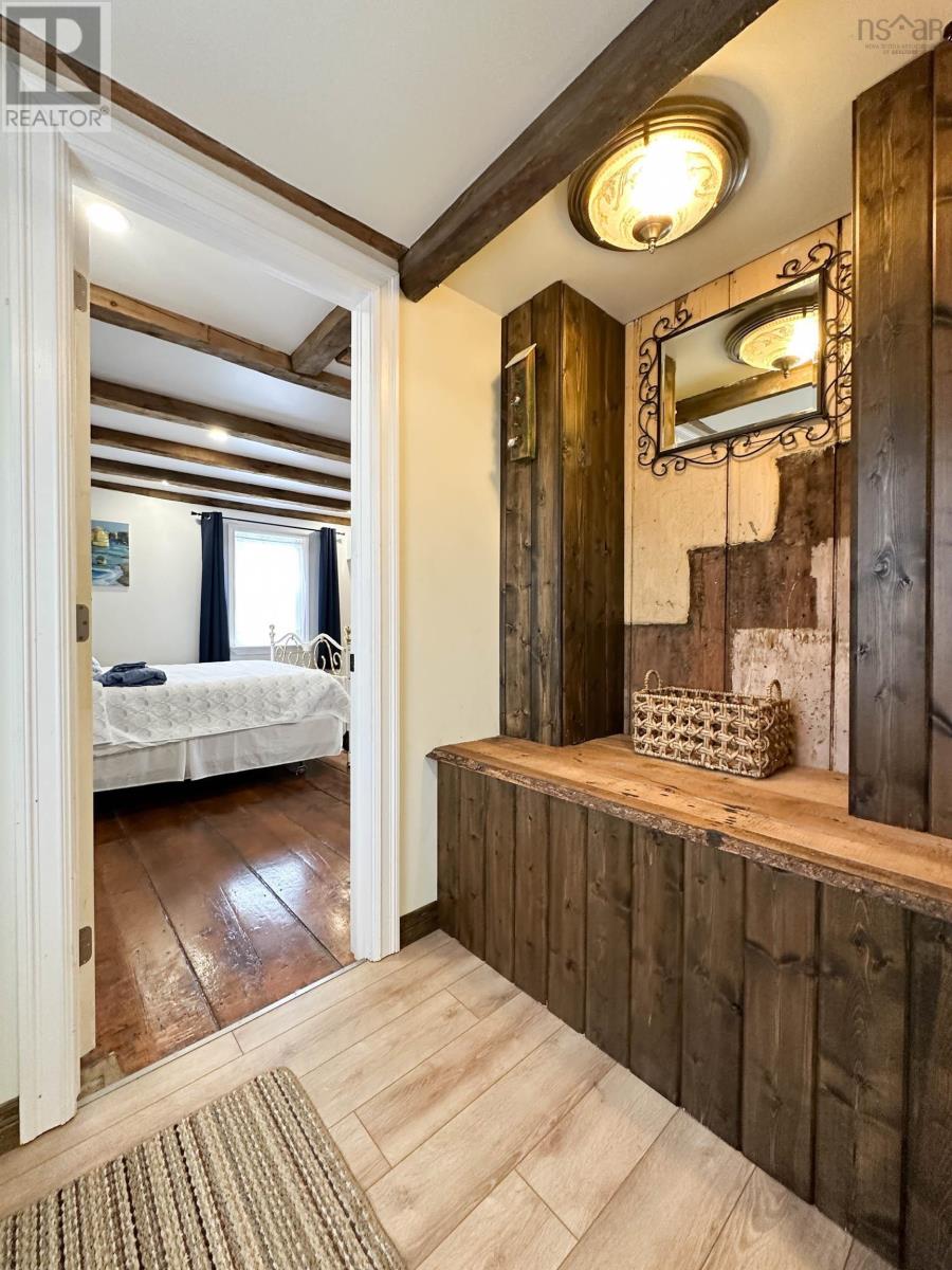 553 Lahave Street, Bridgewater, Nova Scotia  B4V 2V1 - Photo 19 - 202500865