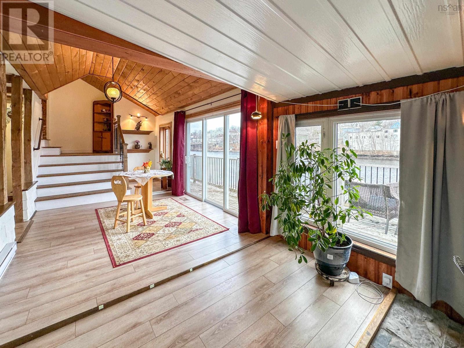 553 Lahave Street, Bridgewater, Nova Scotia  B4V 2V1 - Photo 24 - 202500865