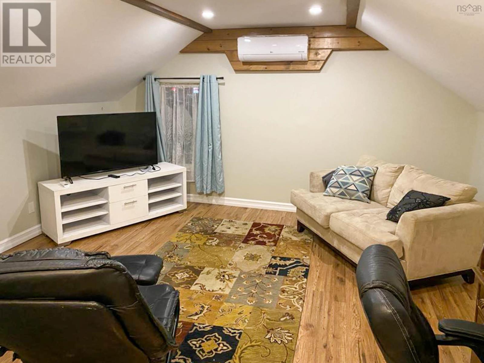 553 Lahave Street, Bridgewater, Nova Scotia  B4V 2V1 - Photo 29 - 202500865