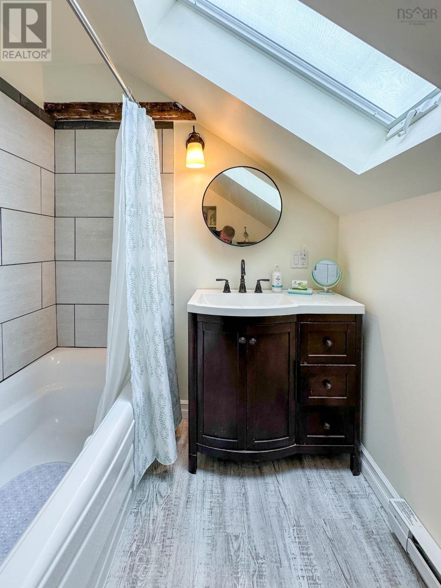 553 Lahave Street, Bridgewater, Nova Scotia  B4V 2V1 - Photo 30 - 202500865