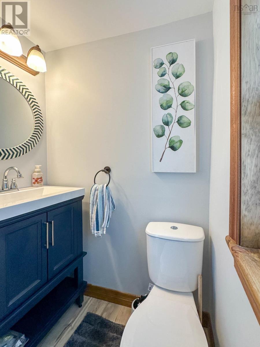 553 Lahave Street, Bridgewater, Nova Scotia  B4V 2V1 - Photo 32 - 202500865