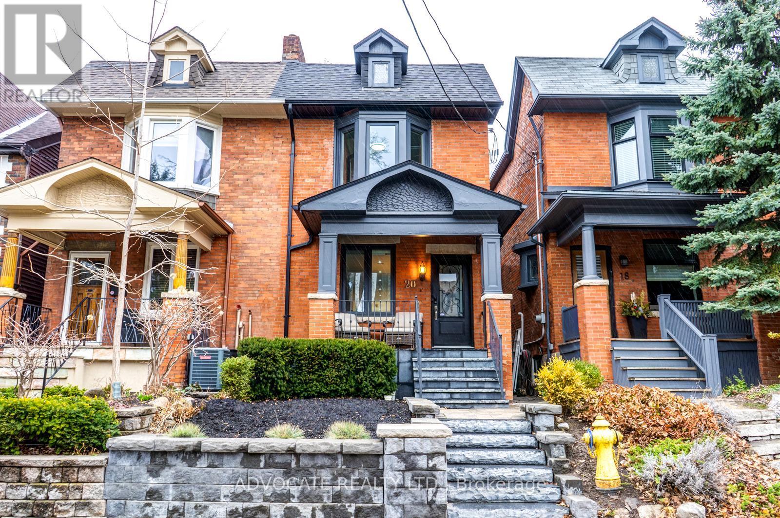 20 HELENA AVENUE, Toronto, Ontario