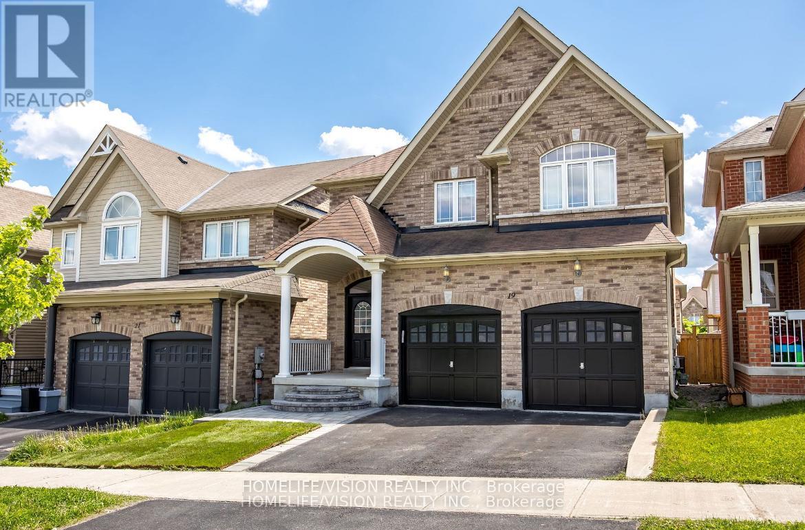 Property at 19 GREY WING AVENUE image 1