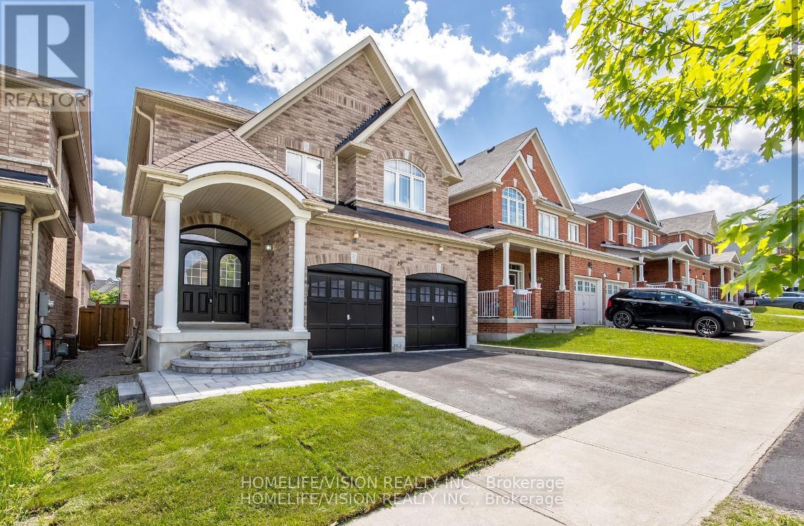 Property at 19 GREY WING AVENUE image 2