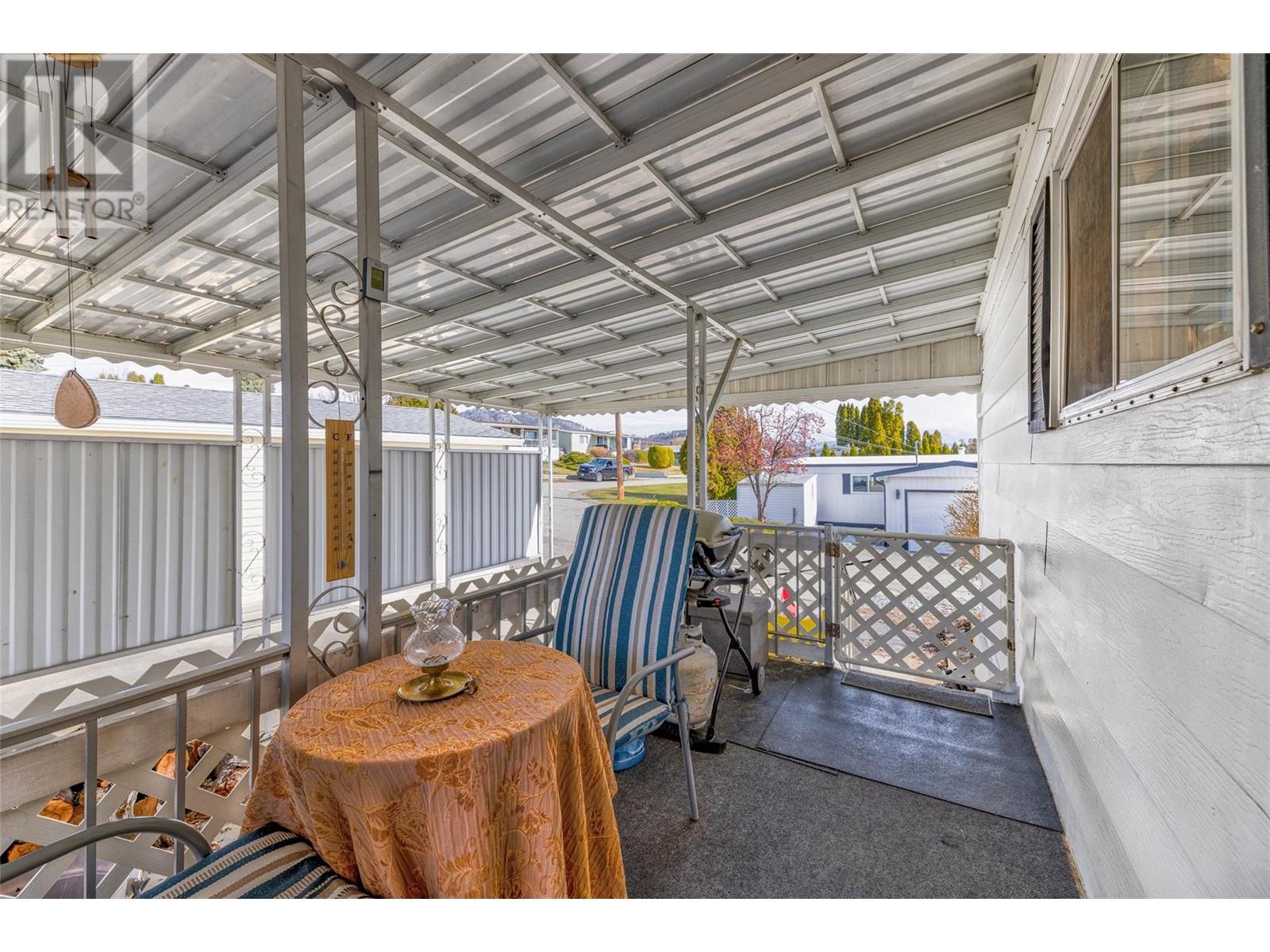 Property at 2098 Boucherie Road Unit# 18 image 1