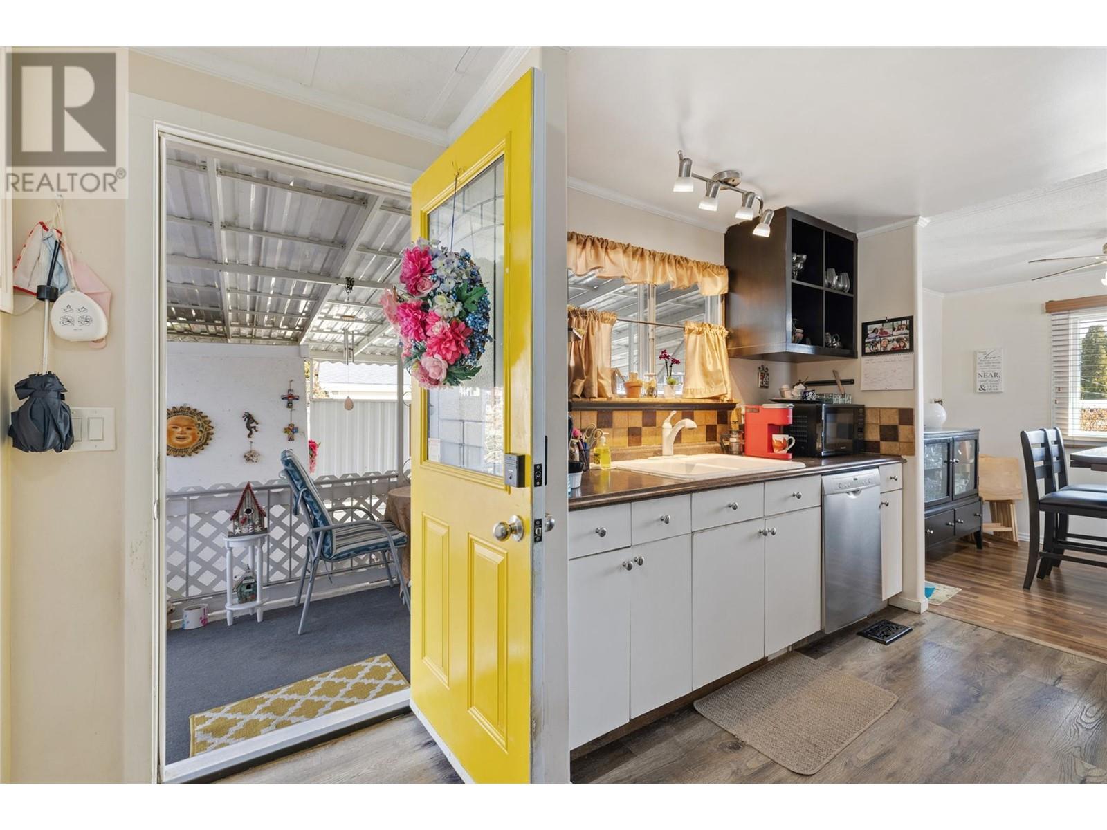 Property at 2098 Boucherie Road Unit# 18 image 5