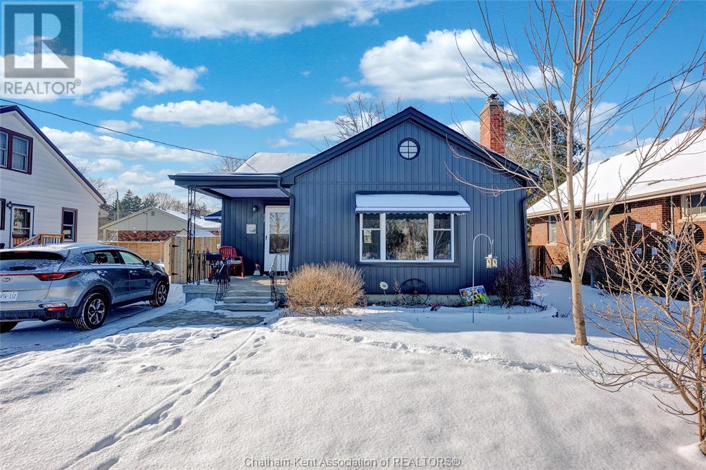 228 Delaware Avenue North, Chatham, Ontario  N7L 2W6 - Photo 1 - 25001514