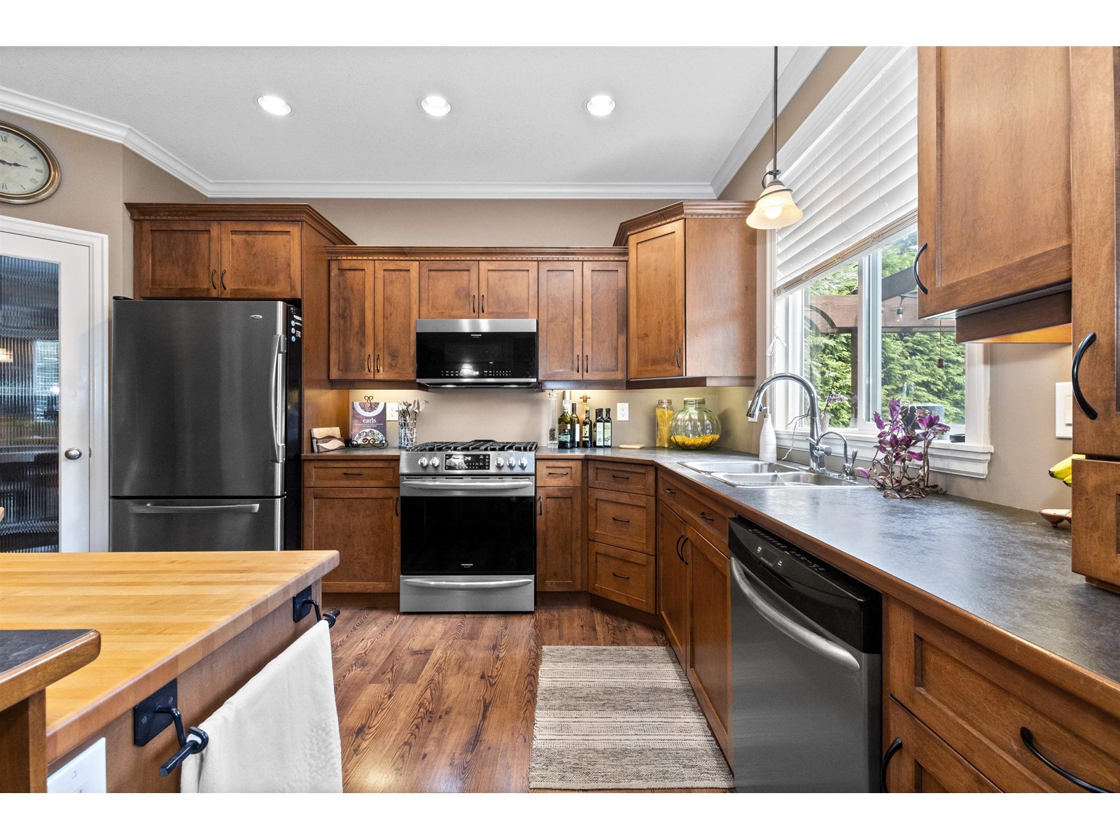 Property at 44480 EENA DRIVE image 4