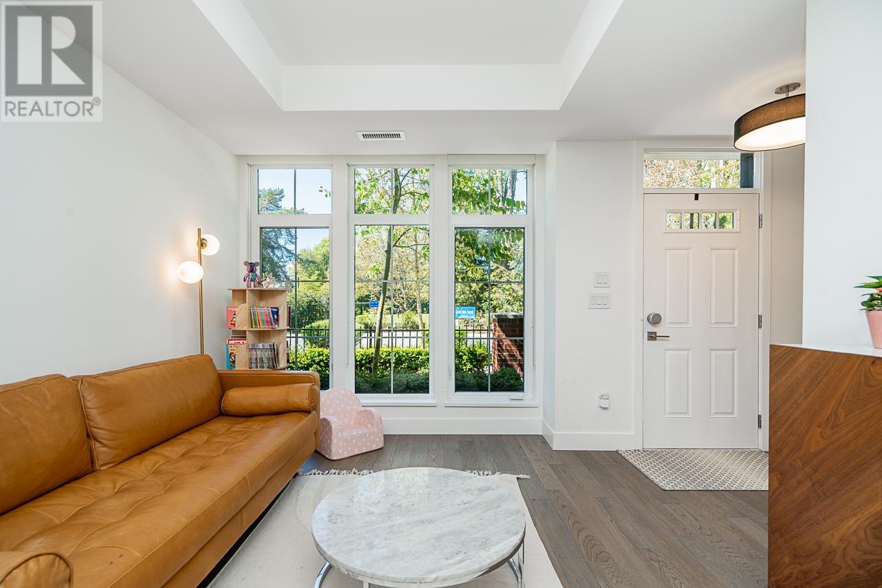 119 2070 CURLING ROAD, north vancouver, British Columbia