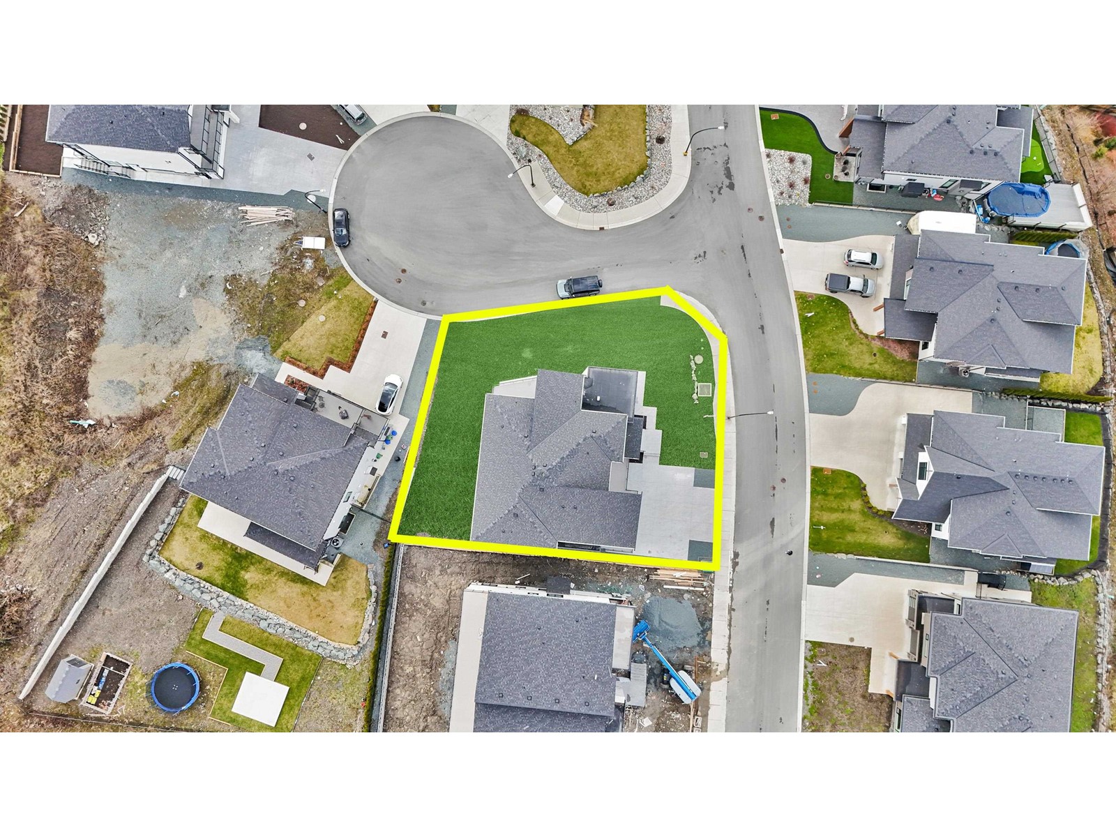 Property at 8486 LILY PLACE image 2