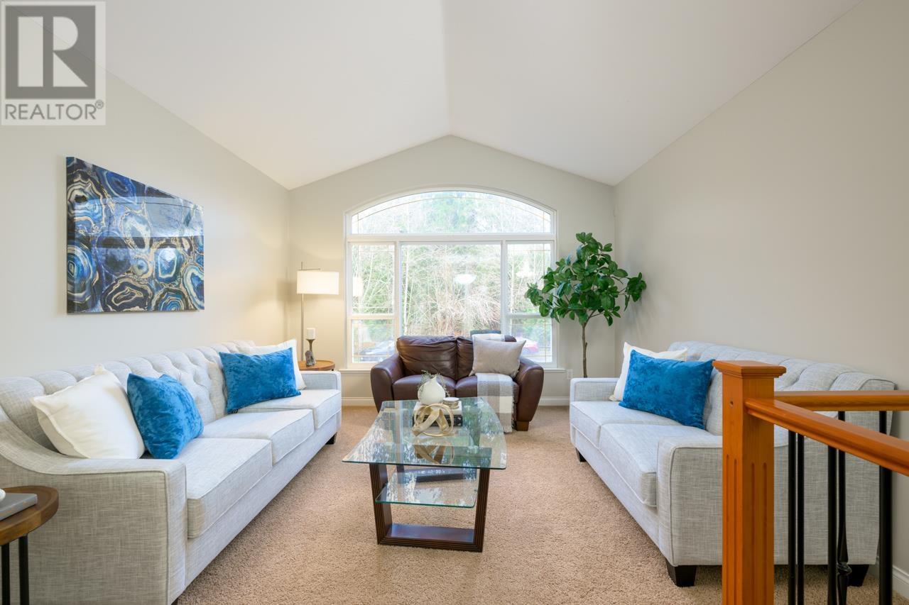 24088 109 Avenue, Maple Ridge, British Columbia  V2W 1Z4 - Photo 3 - R2981704