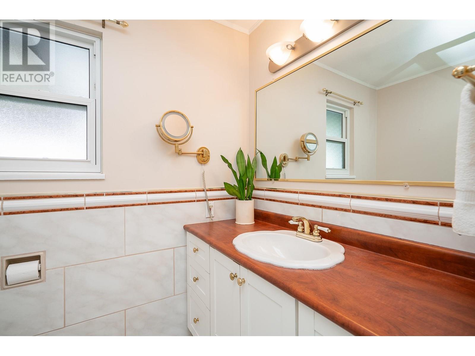 1929 Homfeld Place, Port Coquitlam, British Columbia  V3C 4L8 - Photo 15 - R2981218