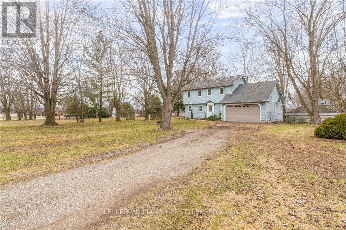 2752 Longwoods Road, Southwest Middlesex, Ontario  N0L 1M0 - Photo 1 - X11990684