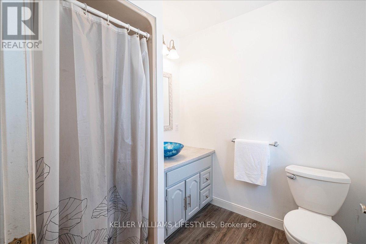 2752 Longwoods Road, Southwest Middlesex, Ontario  N0L 1M0 - Photo 14 - X11990684