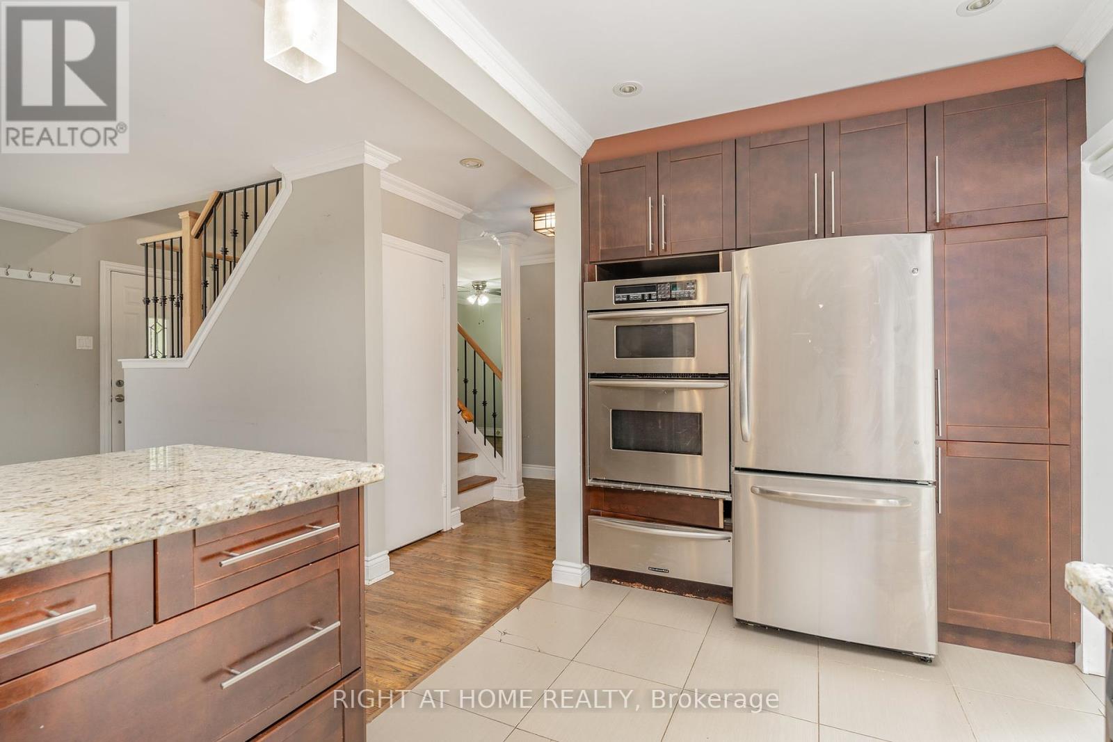 45 Yorkview Drive, Toronto, Ontario  M2N 2R9 - Photo 11 - C12040553