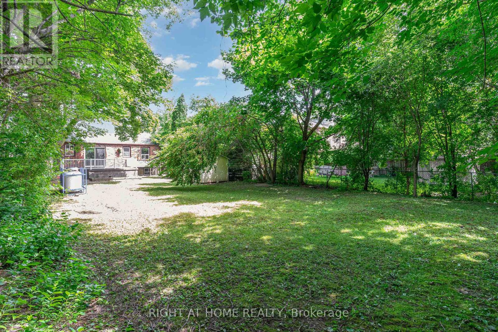 45 Yorkview Drive, Toronto, Ontario  M2N 2R9 - Photo 26 - C12040553