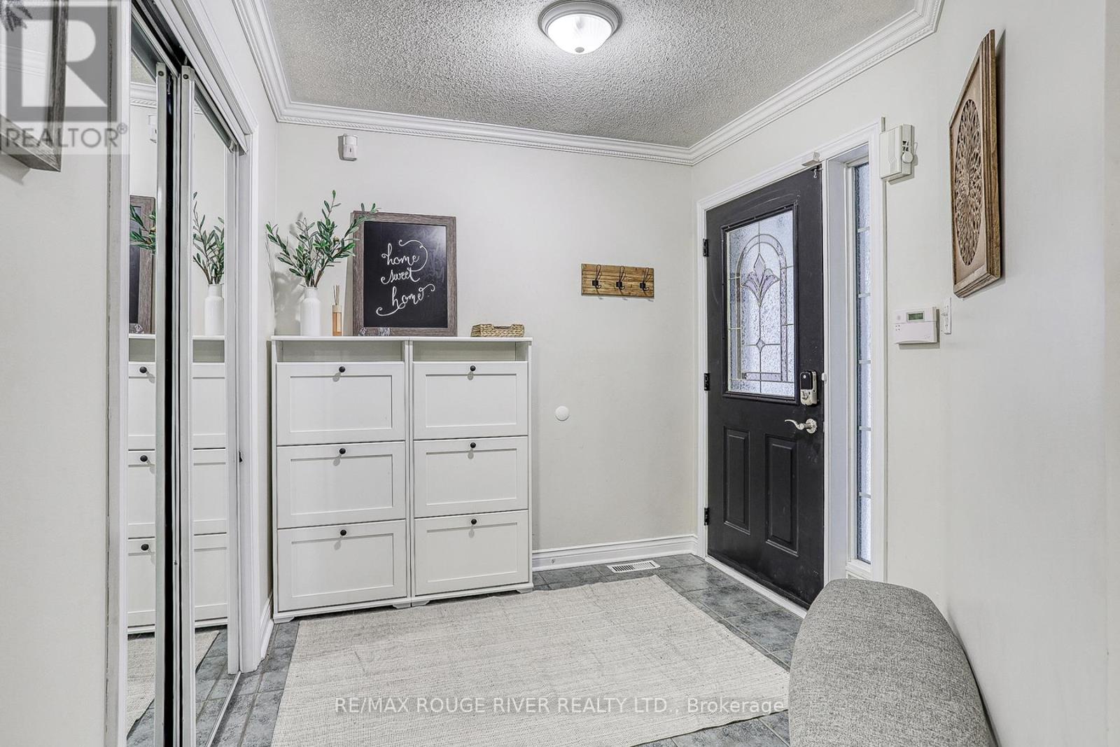 Property at 27 MARKWOOD CRESCENT image 4