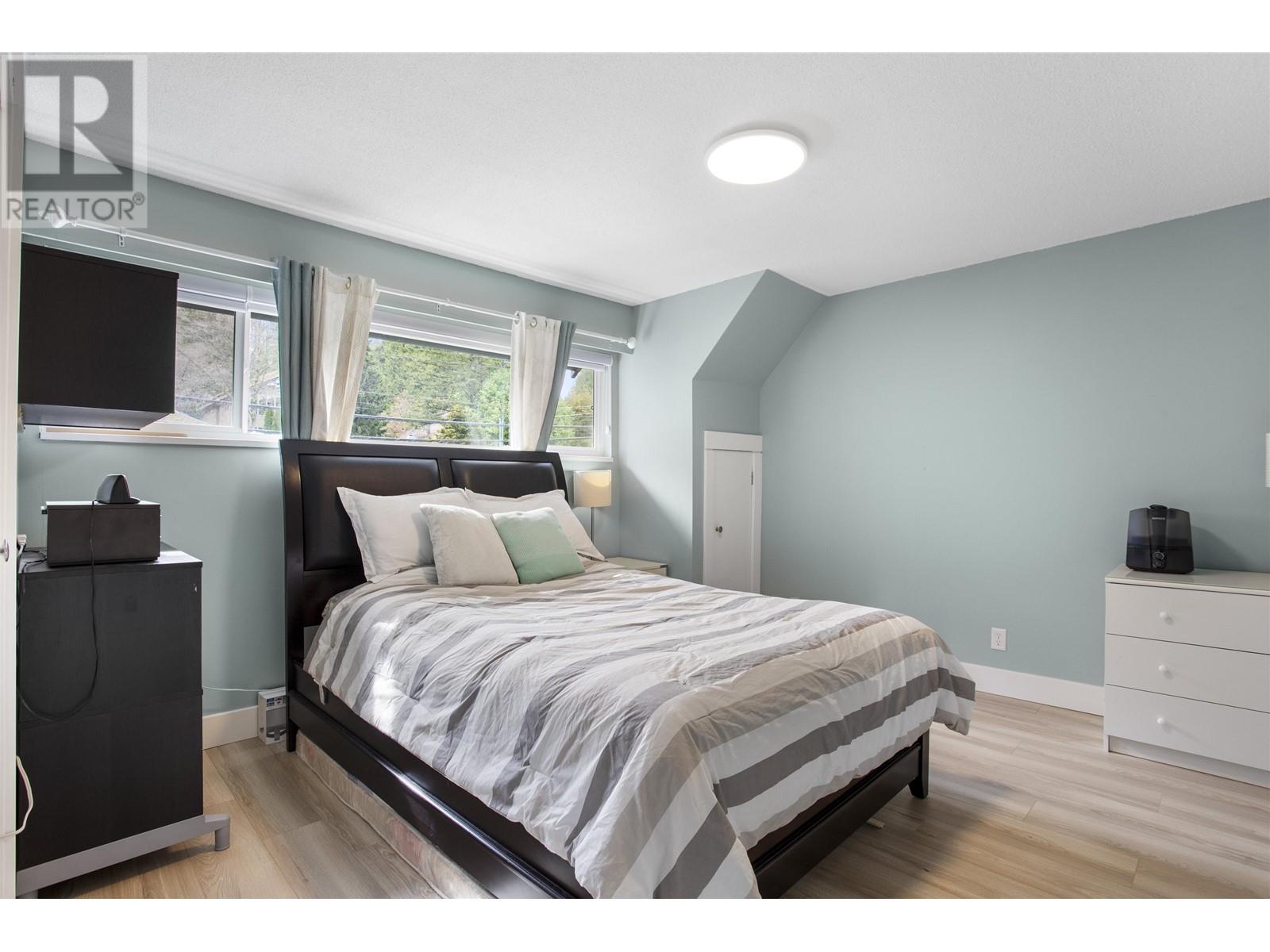 6389 Chatham Street, West Vancouver, British Columbia  V7W 2E1 - Photo 12 - R2981330