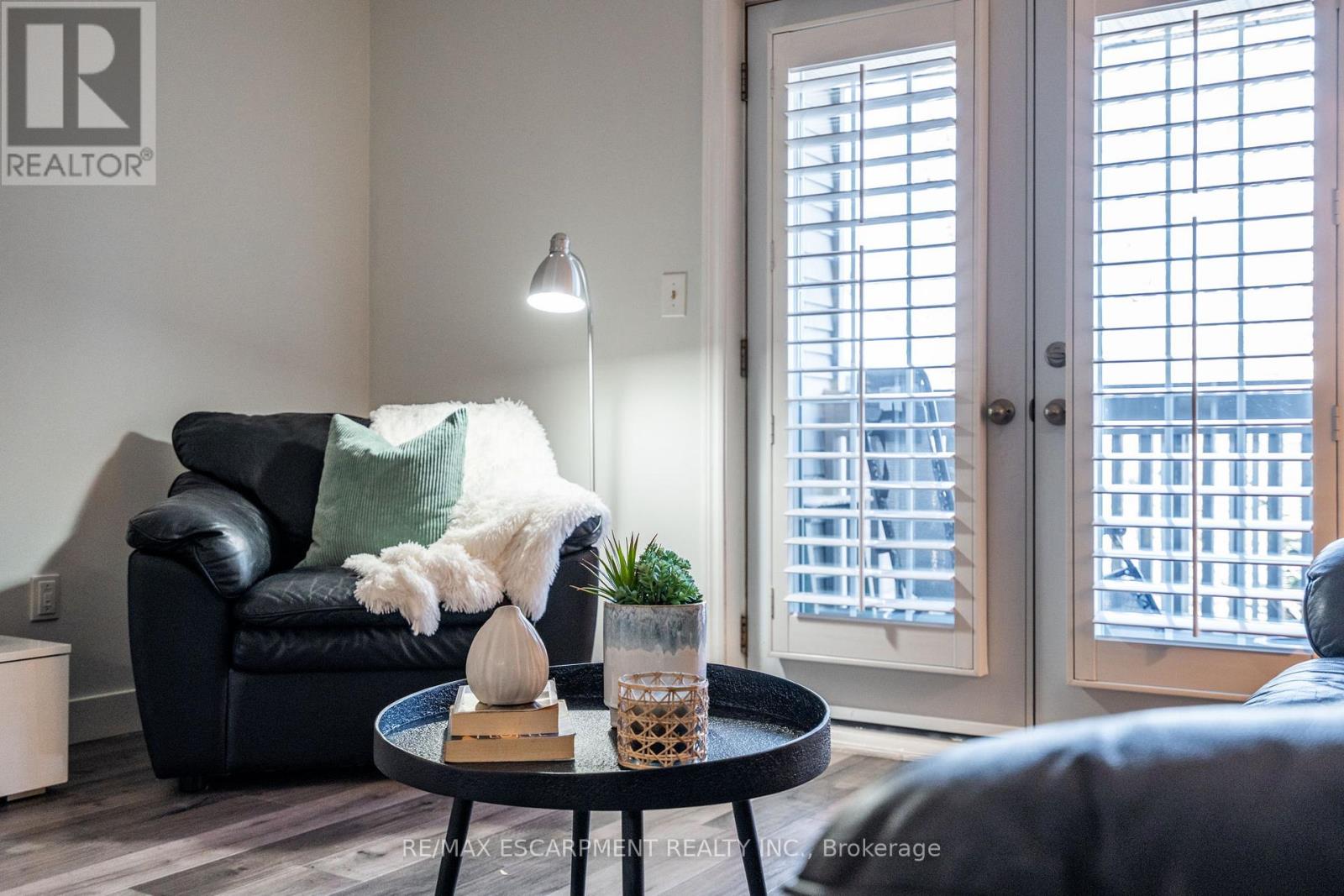Property at 318 - 2040 CLEAVER AVENUE image 5