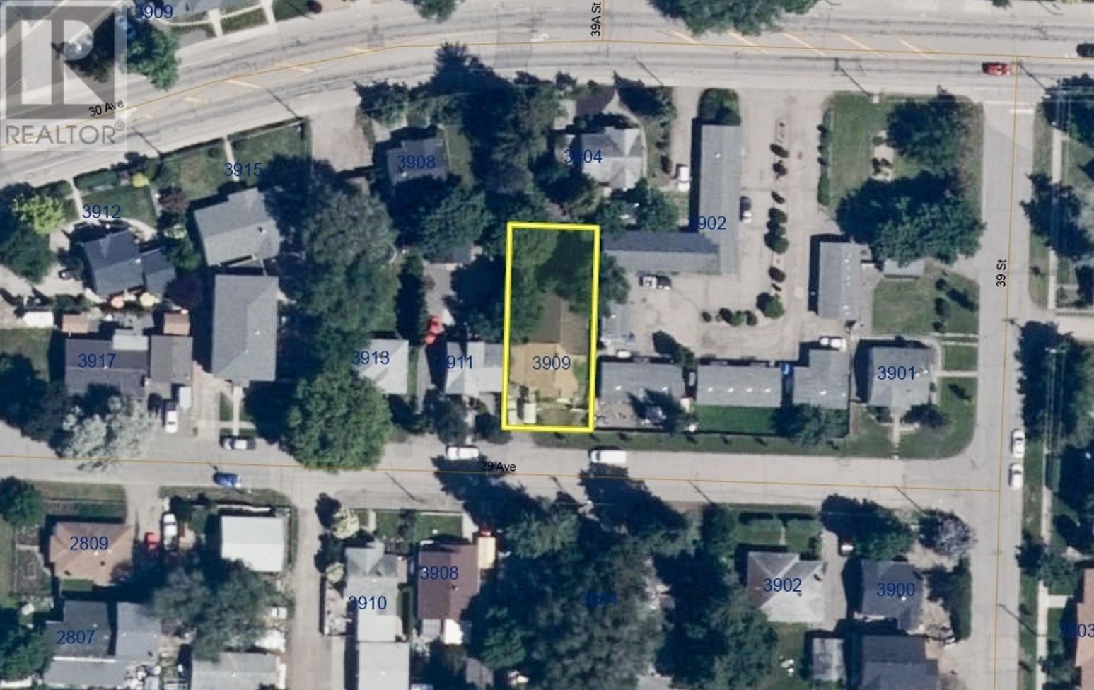 Property at 3909 29 Avenue image 3