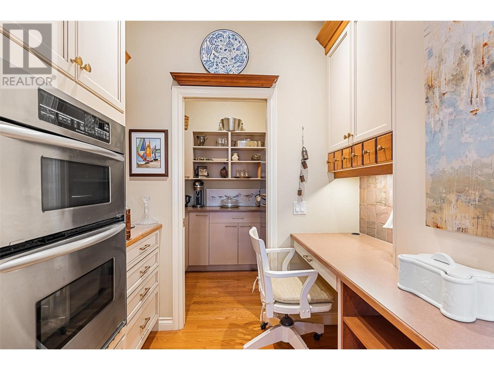 Property at 998 Skeena Drive image 4
