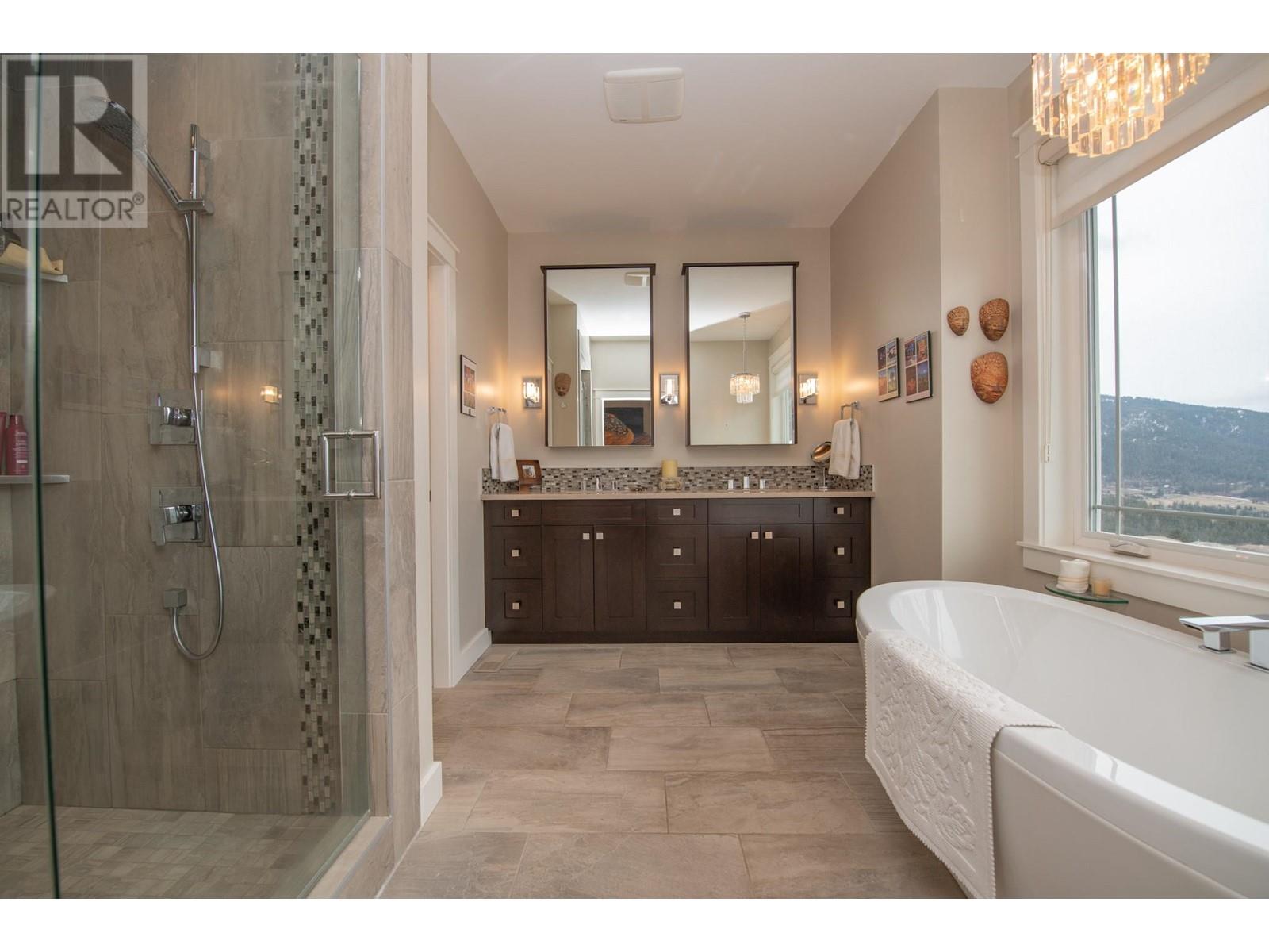 Property at 733 Hart Lane image 3