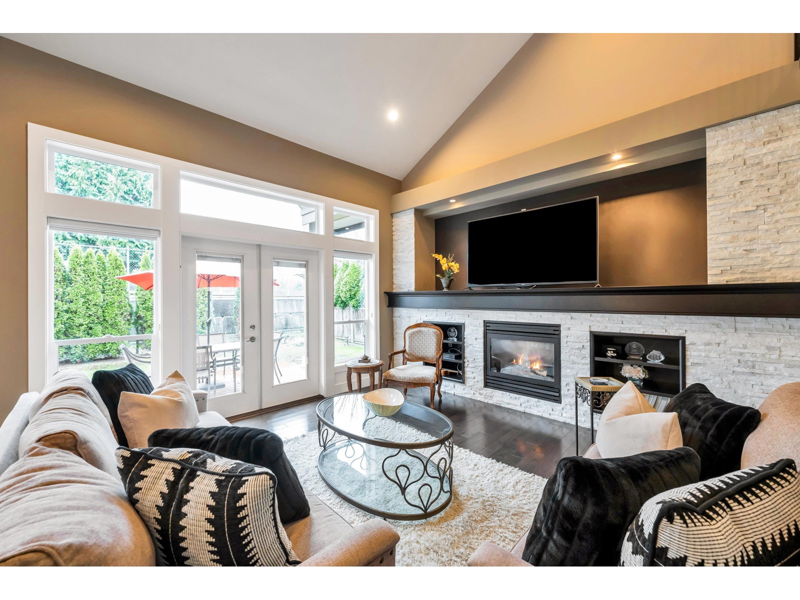Property at 16168 27A AVENUE image 3